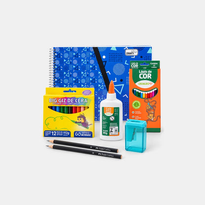 KIT Primeiros Rabiscos: caderno de desenho, giz de cera jumbo, lápis de cor, cola, lápis e apontador